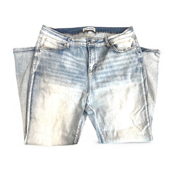 Disclosure Denim - Disclosure Light Blue Relaxed Jeans- See pics for true color.